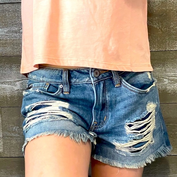 RESTOCKED Kancan distressed cutoff denim shorts! - Picture 7 of 16